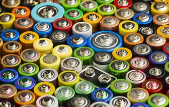 Правда ли, что постукивание по севшим батарейкам продляет им жизнь? Разобрались в способах «реанимации» — Полезно