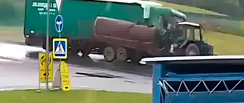 Под Витебском фура врезалась в «Беларус», пострадал тракторист