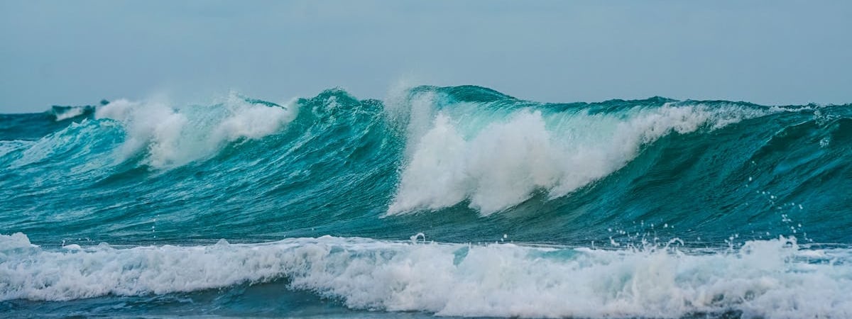 Израиль нанес авиаудары по пригороду Бейрута