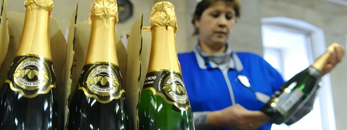 Совмин Беларуси повысил квоты на плодово-ягодные вина. А что с шампанским, виски и ромом?