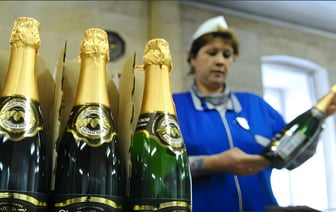 Совмин Беларуси повысил квоты на плодово-ягодные вина. А что с шампанским, виски и ромом?