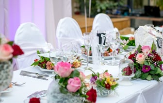 Товарооборот в общественном питании в январе-апреле 2024 года вырос на 12,4%