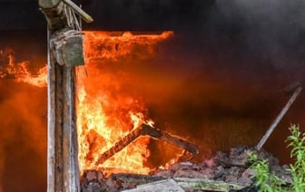 Гомельчанин залез в чужой сарай и сгорел там