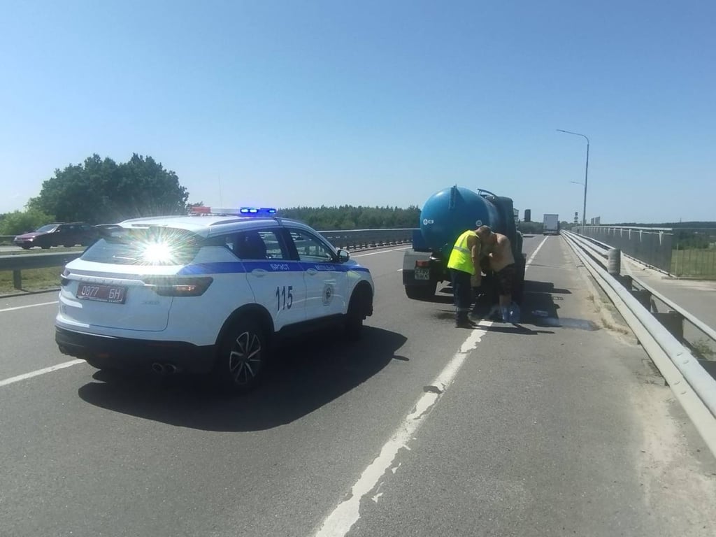 В Брест пришла жара. Городские службы помогают пережить зной