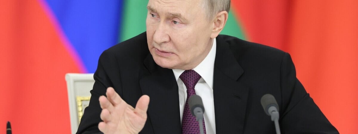 Путин со множеством оговорок поддержал идею о временном прекращении огня в Украине