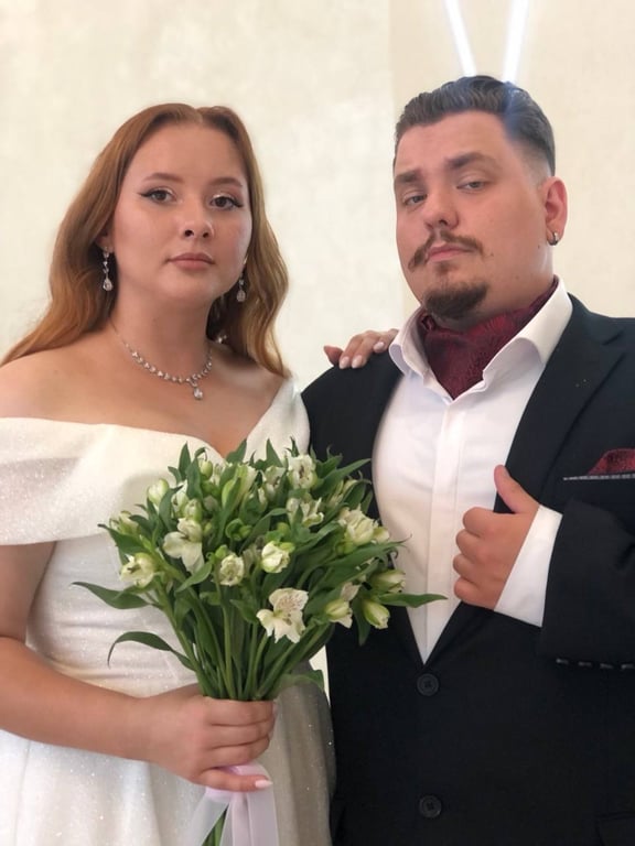 10 пар поженились в Бресте в красивую дату