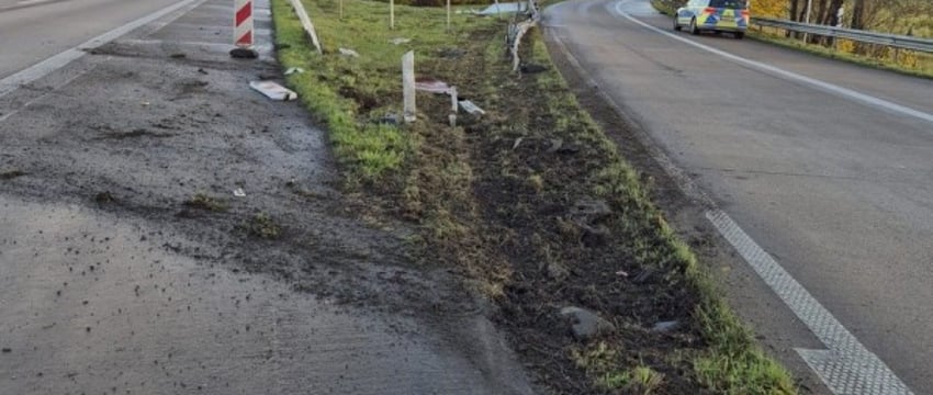 В Германии из бака фуры белоруса на трассу вылился весь дизель