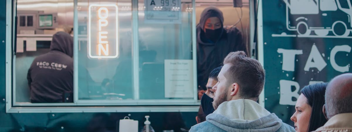 Очередь грузовиков на выезд в Польшу их Беларуси за сутки выросла на 25%