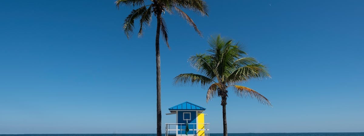 В Красном море затонула яхта с туристами