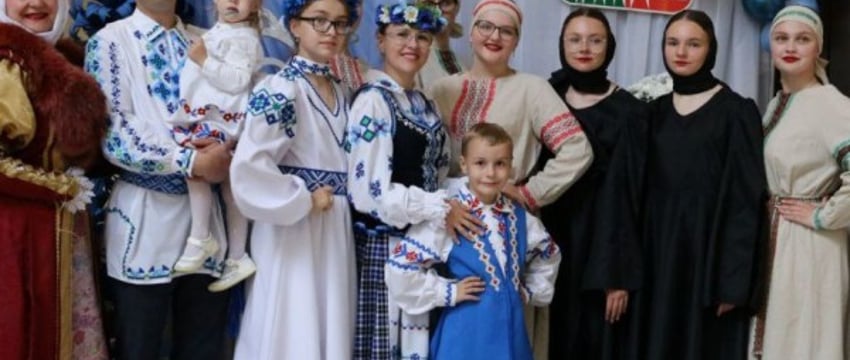 Победа семьи Мельник в конкурсе 'Семья года'