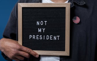 Первый опрос показал преимущество Харрис над Трампом