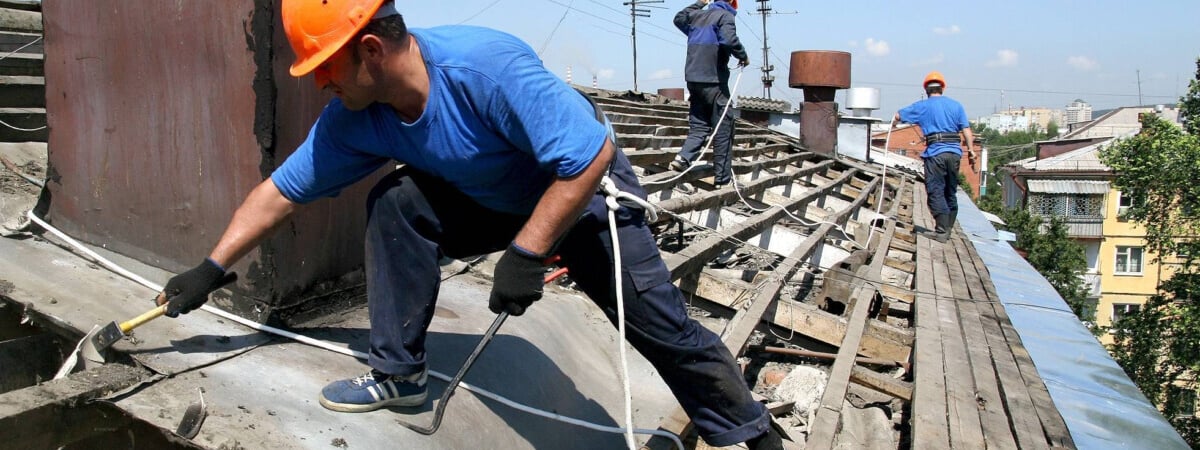 Год постройки — не показатель? В ЖКХ Минска назвали критерии, по которым отправляют дома на капремонт