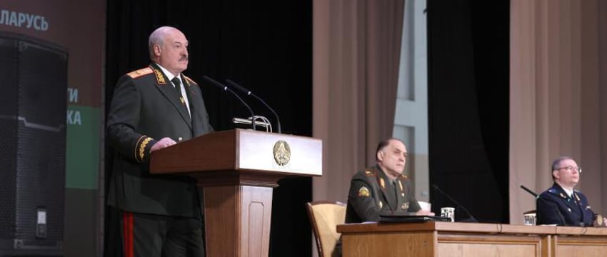 Лукашенко опроверг свою вакцинацию от коронавируса