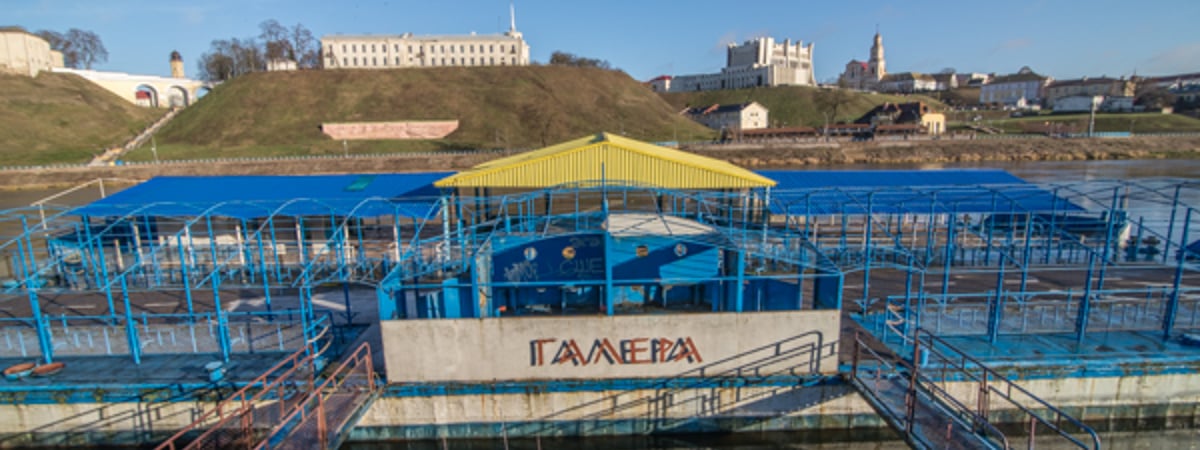 «Галера» исчезла с Левонабережной — куда делся бывший ресторан на воде