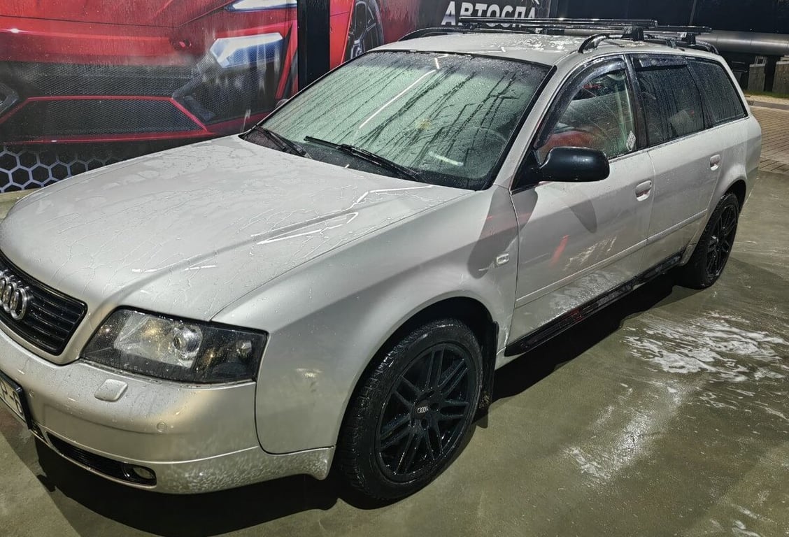 «В душе я чувствовал, что всё будет хорошо!» Белорусы на 24-летней Audi A6 отправились в тур по Европе