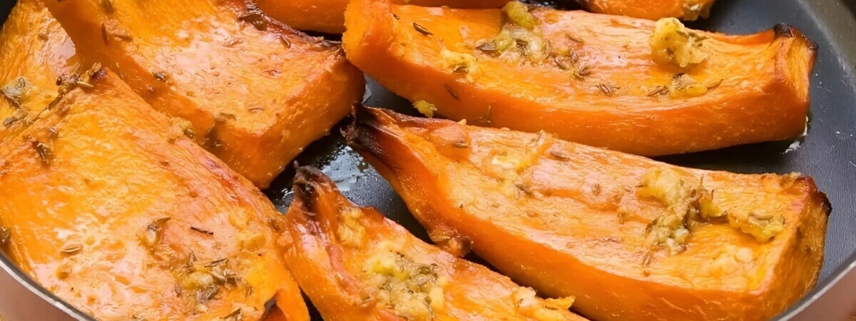 Как правильно запечь тыкву в духовке? Вот какие 3 специи идеально дополнят вкус овоща — Полезно