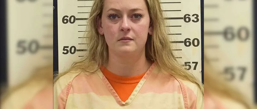Школьный учитель в США, 36 лет, осужден за изнасилование и нанесение побоев сексуального характера несовершеннолетней