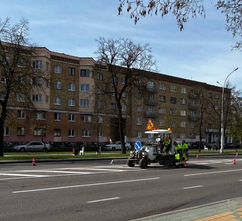 Брест к майским праздникам обновляет центральные улицы