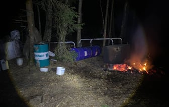 В Щучинском районе мужчину застали прямо за процессом гонки самогона — что было дальше