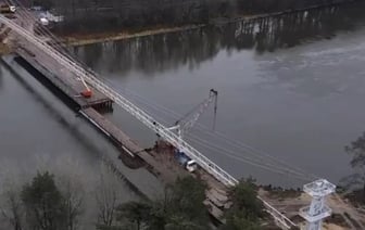 Эксклюзивные кадры реконструкции самого длинного подвесного моста в Беларуси — видео. Когда откроется?