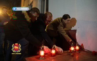 Фотофакт. Жители Гродно вышли ночью почтить память погибших в теракте