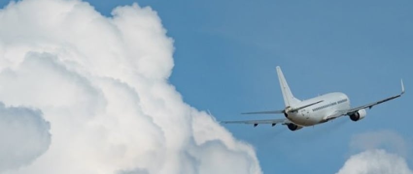 Стюардесса назвала лучшие места на борту самолета