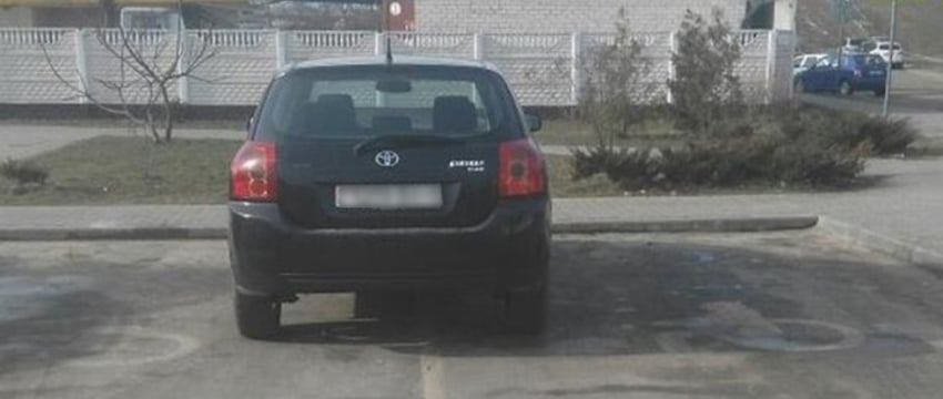 Остановка и стоянка ТС: вспоминаем, как правильно поставить авто и какие штрафы дадут за нарушения