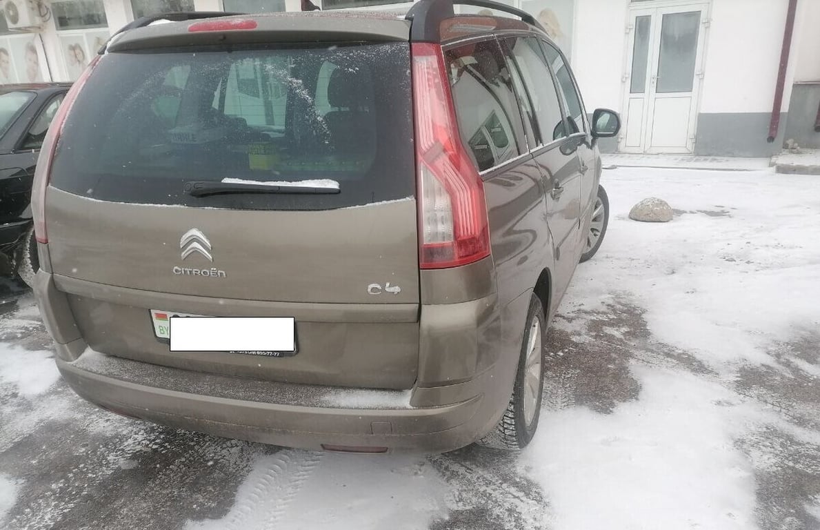 Белорус купил Citroen C4 Grand Picasso «без пробега по РБ»