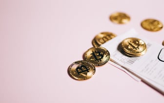 Биткоин и золото приобрели структурное значение