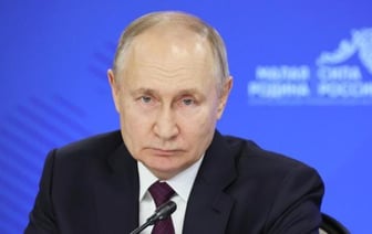 Выбрасывание русских за кордон затрагивает безопасность России, сказал Путин