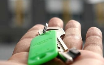 Развели дважды. Мужчина хотел снять квартиру в Бресте, а попал на деньги