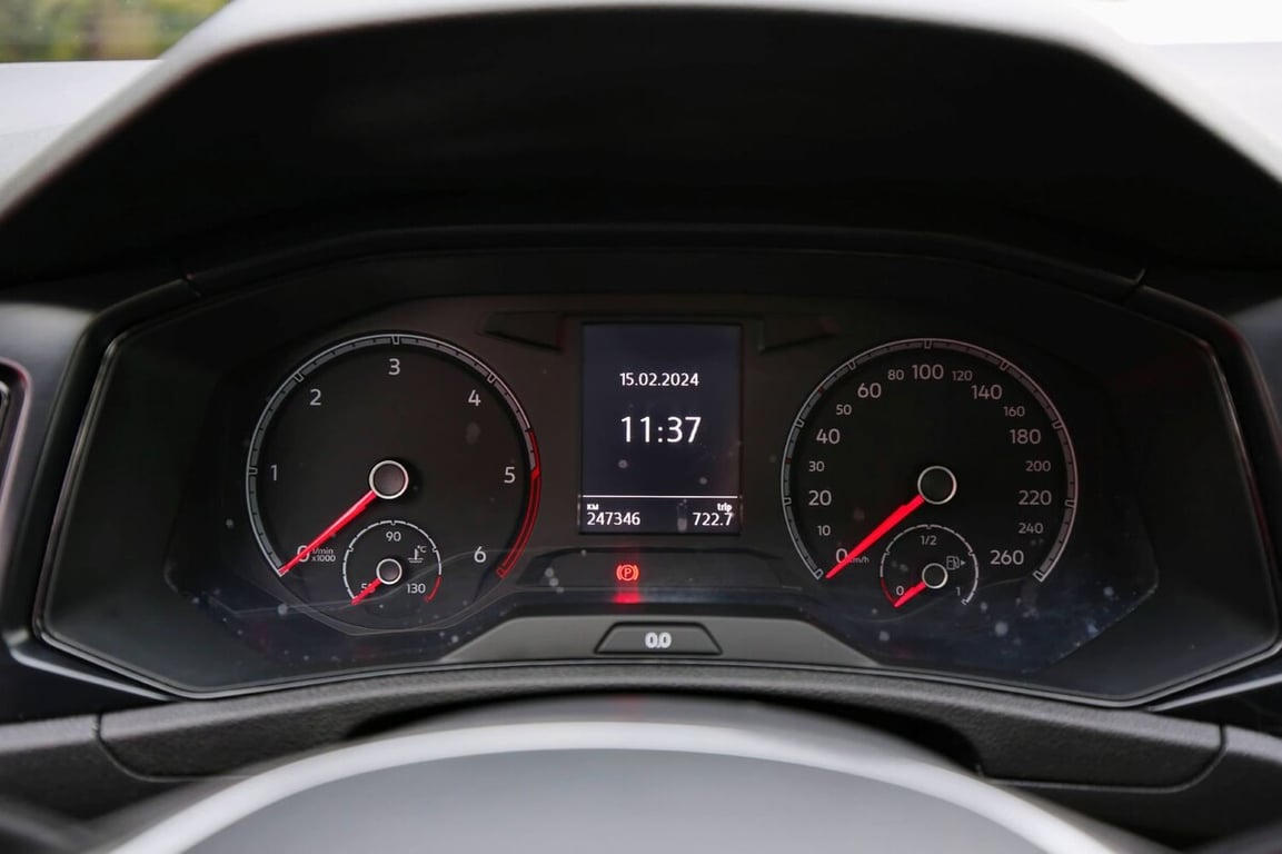 Белорус пригнал дочери дизельный VW T-Roc, но та не оценила «механику»