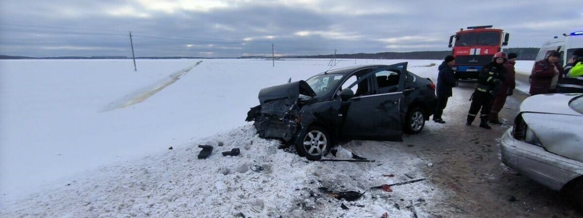 Под Солигорском в лобовом ДТП погиб 8-летний ребенок — Фото