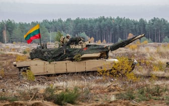 Литва разместила более 400 военных вблизи границы с Беларусью