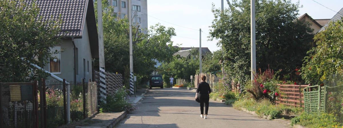 Район просто «Космос» — как живут в частном секторе возле популярного кинотеатра