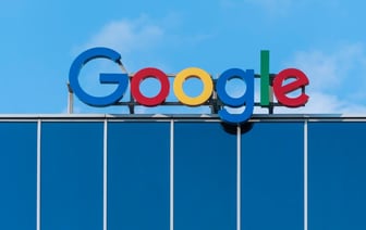 Топ-менеджеры технологических компаний дадут показания перед Конгрессом США о угрозах на выборах.
