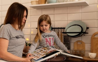 Сколько в Беларуси взрослых детей платят алименты родителям?