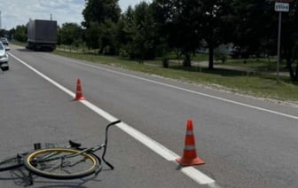 В Бресте на Ковельской Mercedes сбил велосипедиста