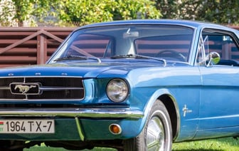 «Сам не знал, какое сокровище нашел». Как 60-летний Mustang 1/2 оказался в Беларуси