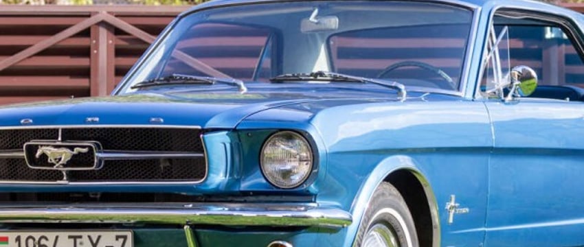 «Сам не знал, какое сокровище нашел». Как 60-летний Mustang 1/2 оказался в Беларуси
