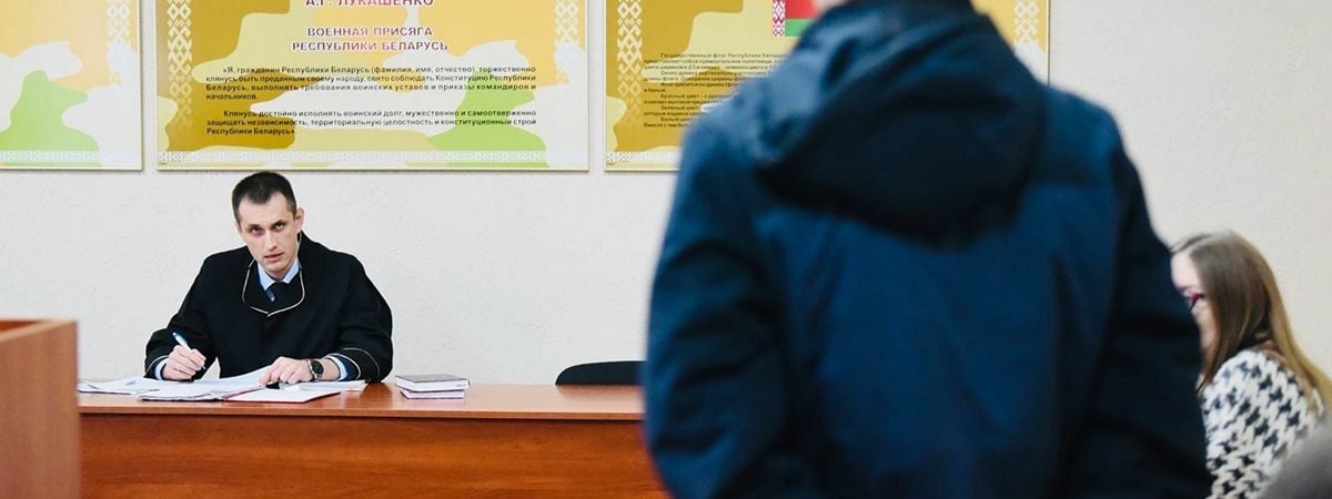 Когда белорусы могут отказаться выступать свидетелем в суде? Адвокат объяснила, кому за это грозит штраф и даже арест — Полезно