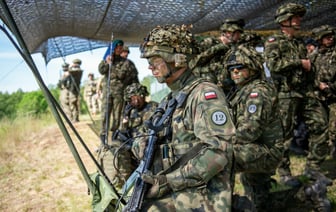 Глава МИД Польши Сикорский рассказал о создании новой военной структуры в Европе. Что известно?