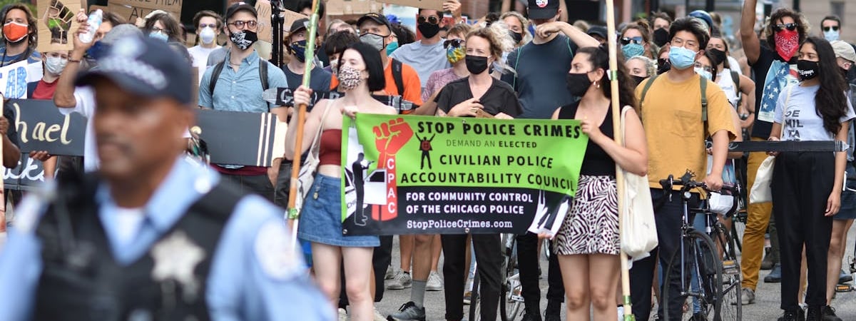 Мартовские продажи автомобилей в Германии снизились на 3,9%