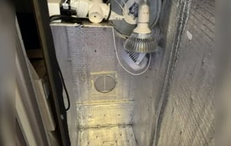 Искал клиентов, а нашел срок. Белорус выращивал в шкафу коноплю