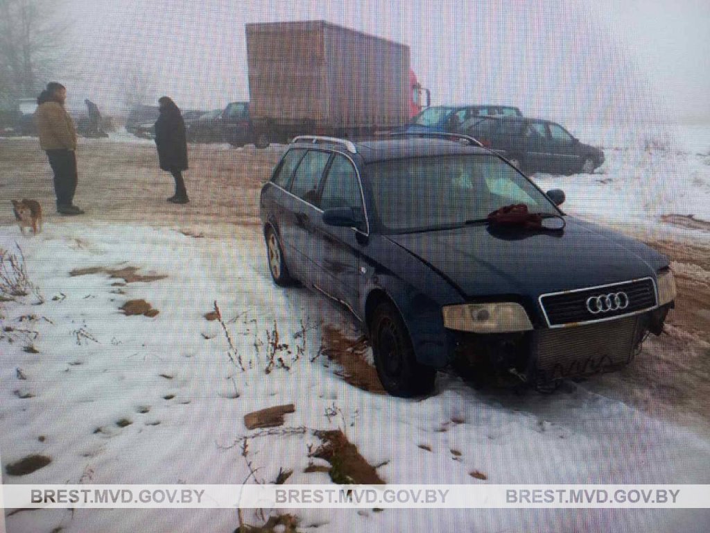 Житель Кобринского района под предлогом ремонта продал автомобили двух клиентов