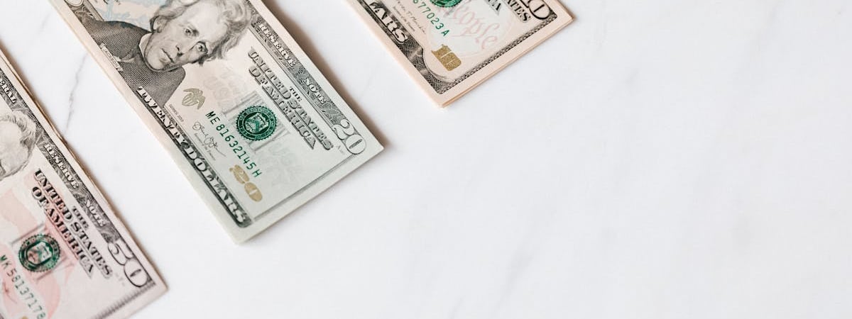 Fitch повысило прогноз цен на золота на период до 2027 года и среднесрочную перспективу