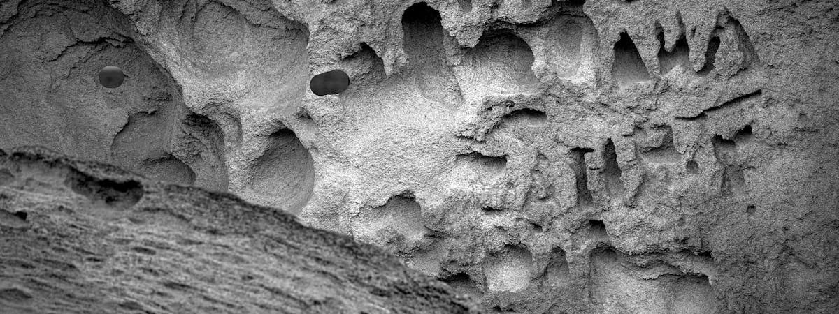 Казахстан в 2025 году начнет строительство терминала в азербайджанском порту Алят