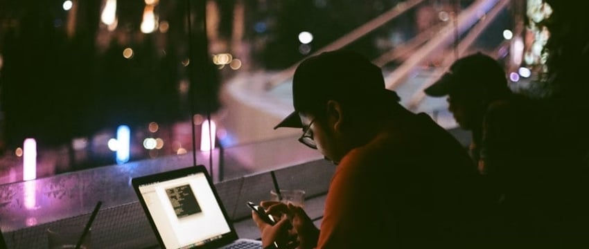 Смерть мужчины в китайском интернет-кафе оставалась незамеченной в течение 30 часов.
