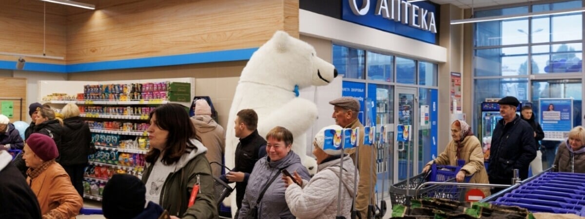В одном из районов Минска открыли супермаркет с 18 кассами и мексиканскими врапами. Что по ценам? — Фото