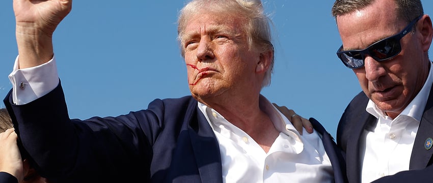 Победитель, осужденный, выживший: взгляд на безумный год Дональда Трампа